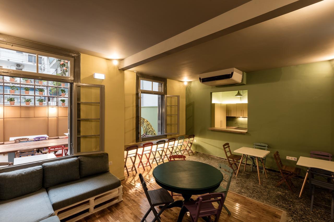 Nubian Hostel เอเธนส์ ภายนอก รูปภาพ